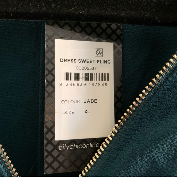 NEW City Chic Dress Sweet Fling Green TShirt Mini Dress XL 22 Flutter Sleeves - Picture 7 of 10